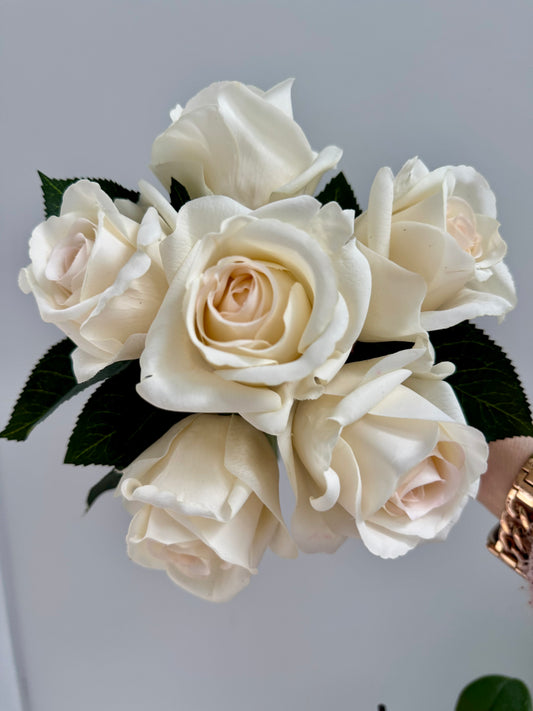 Rose Bouquet-Ivory
